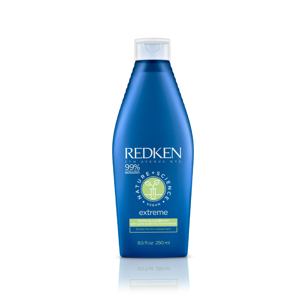 Le conditioner Extreme Nature+ Science Redken est conçu pour les cheveux cassants et fragiles. 250 ml